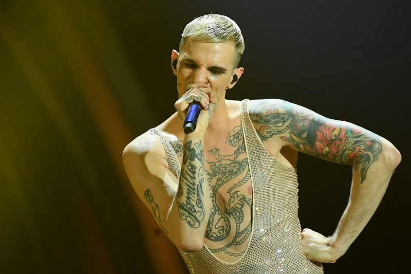 Achille Lauro: contratto con Amazon