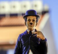 “Facci Ridere”: Anticipazioni e Segreti della Seconda Puntata con Pino Insegno