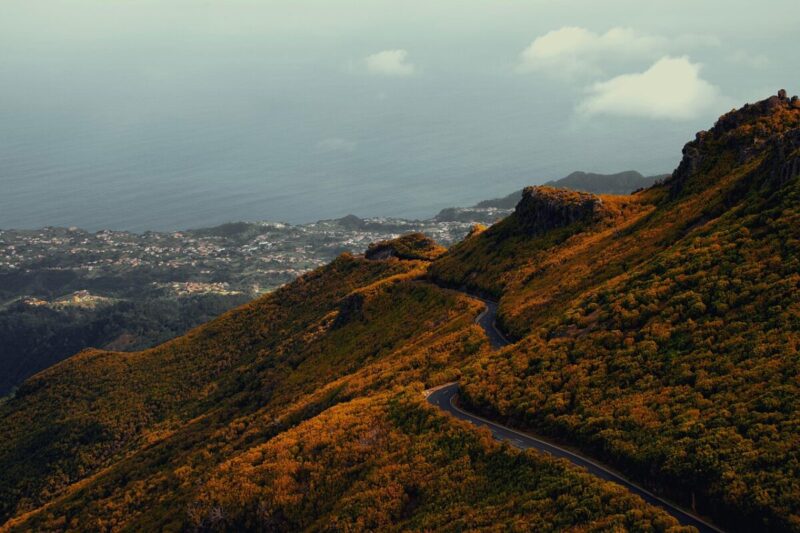 Atterraggio Turbolento a Madeira: Un Video Scioccante fa il Giro del Web