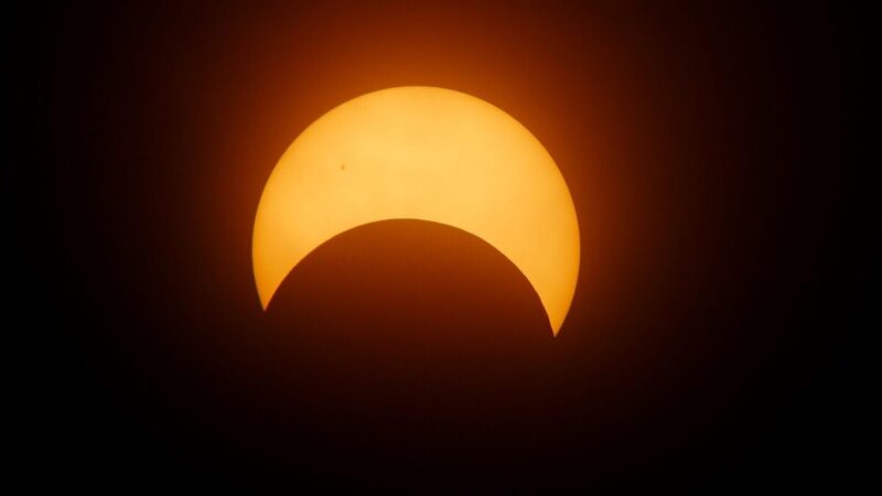 Eclissi Solare del Secolo: Oscurità di Mezzogiorno in Italia