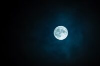Luna del Cervo: La Magia della Luna Piena di Luglio 2025