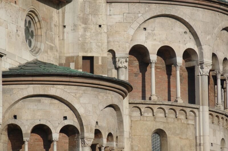 Modena Sotto la Pioggia: Temporali e Grandine in Arrivo