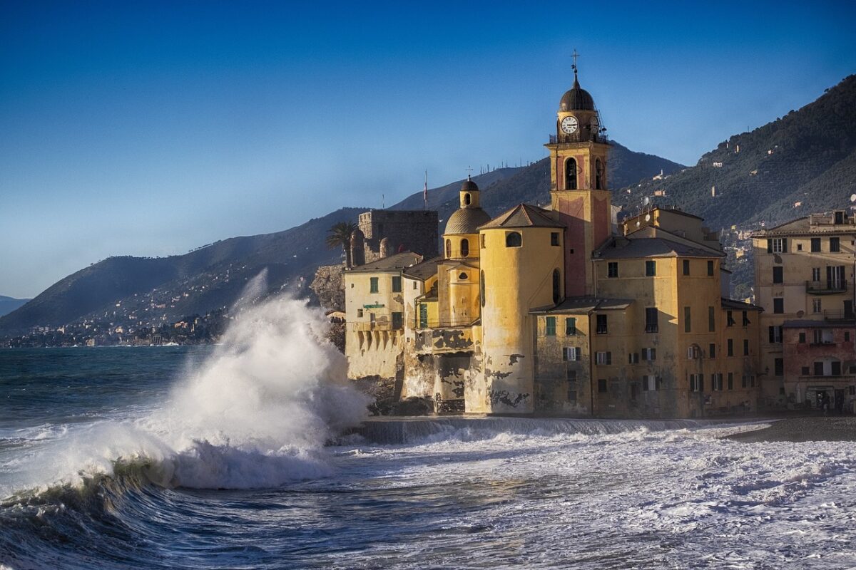 Crollo delle Temperature a Genova: Allerta Temporali dopo il Bollino Rosso