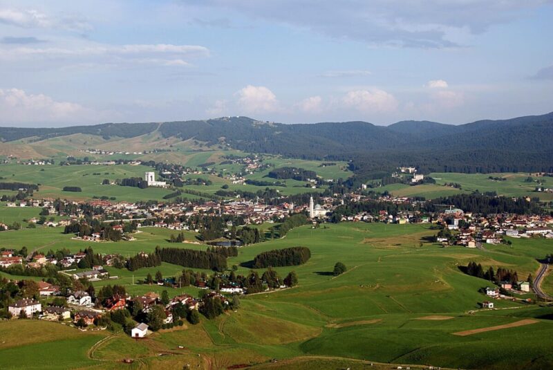 Asiago: Meteo, Eventi e Sviluppi Urbanistici per la Settimana del 6 Luglio 2025