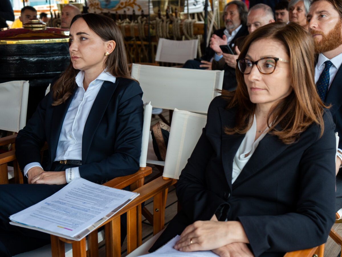 Trieste celebra il Master sulla Cultura della Difesa a bordo dell’Amerigo Vespucci Trieste celebra il Master sulla Cultura della Difesa a bordo dell’Amerigo Vespucci